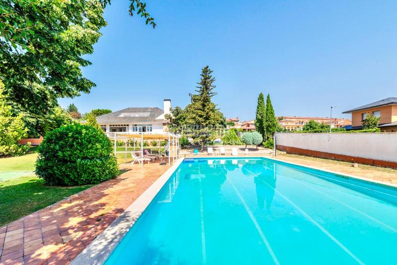 Foto 6ba5c760-678f-40db-9fcc-21e362ca7aa6. Casa amb calefacció aparcament piscina a Cabanillas del Campo