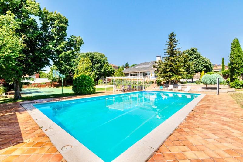 Foto 95a176b5-4533-471d-8fc0-07cdb100a57d. Casa amb calefacció aparcament piscina a Cabanillas del Campo