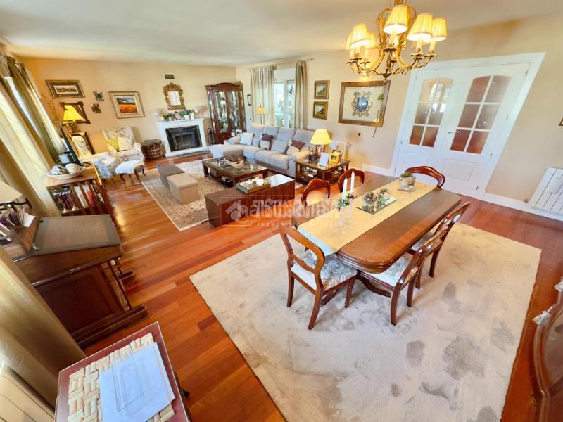 Foto a44273ef-774c-4013-ac45-e2534bdfe161. Casa amb calefacció aparcament piscina a Cabanillas del Campo