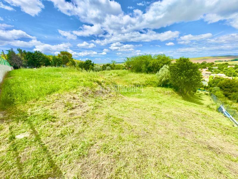 Foto 8752f266-bd75-4b4b-b138-daa8e92667c9. Terreno residenziale in Valdeavero