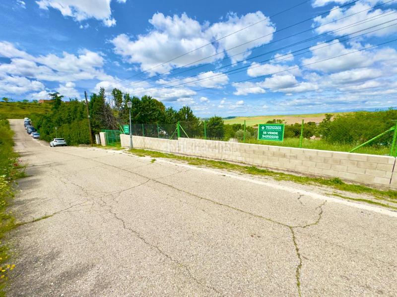 Foto f7fce901-837e-485f-b1f5-29a6432d866a. Terreno residenziale in Valdeavero