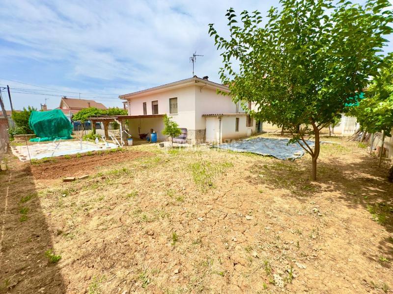 Foto 279d20e3-48c5-4930-8965-9776d80cd353. Casa con riscaldamento parcheggio in Cabanillas del Campo