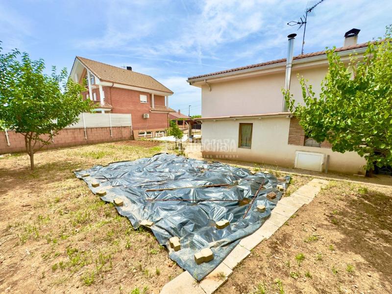 Foto 50bcc99c-33d5-4df8-86da-f038a7666f27. Casa con riscaldamento parcheggio in Cabanillas del Campo