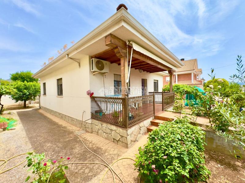 Foto ff075f8d-374f-4dd3-aab1-f177d189f31d. Casa con riscaldamento parcheggio in Cabanillas del Campo