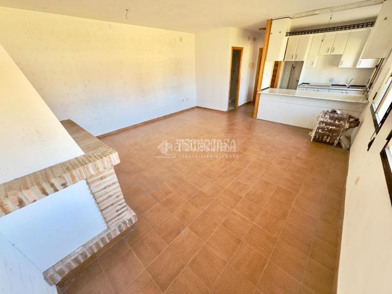 Foto 6fade00d-81e3-424e-8d67-dfd2aaffb5e9. Casa  en venta en Cabanillas del Campo