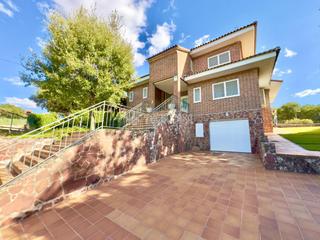Casa a Valdeaveruelo. Casa en venta en valdeaveruelo