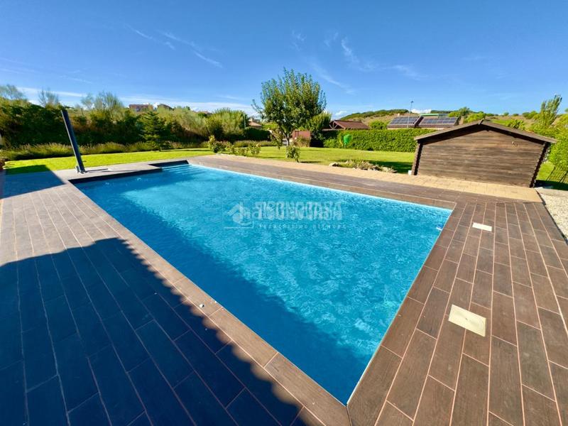 Foto 157f7a44-c7a1-499b-a65a-fe247cbfa9cb. Casa amb calefacció a Cabanillas del Campo