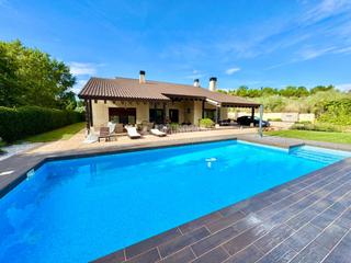 Maison à Cabanillas del Campo. Casa en venta en cabanillas del campo