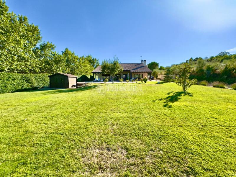 Foto b09187d7-9a9e-4a92-a8e9-9c6c497b6b61. Casa amb calefacció a Cabanillas del Campo