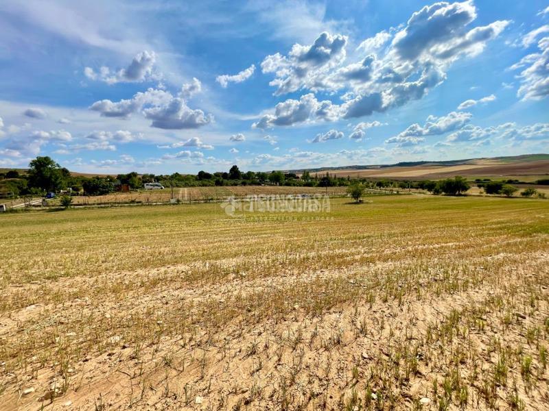 Foto b4c68449-98ca-4623-bb4a-aa44c45b8e16. Finca rústica terrenos en venta en Valdeavero