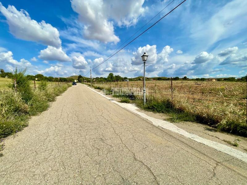 Foto de51dfcf-219b-4369-b328-a7b42f54dda6. Finca rústica terrenos en venta en Valdeavero