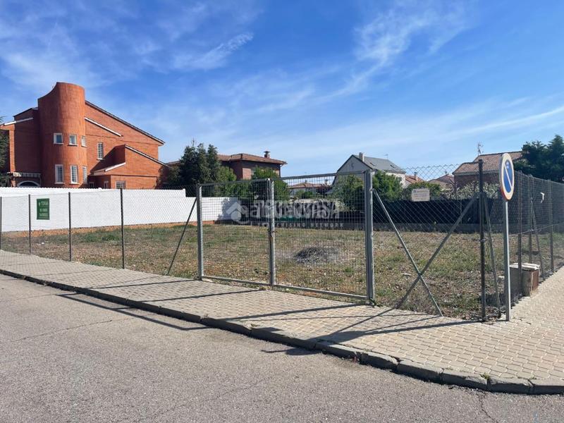 Foto 4c4b3019-b1ee-4fc1-ba36-fc0912e13258. Terreno residencial terrenos en venta en Cabanillas del Campo