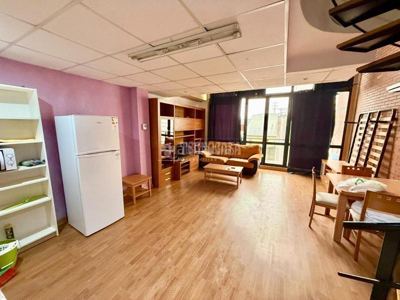 Foto 3b6d7a26-29d3-47b1-90a2-47afa89af3f9. Loft con parcheggio piscina in Cabanillas del Campo