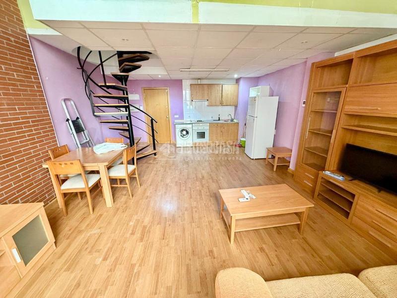 Foto 53e5efe0-91cf-497c-a8b8-1a3b9021b2b7. Loft con parcheggio piscina in Cabanillas del Campo