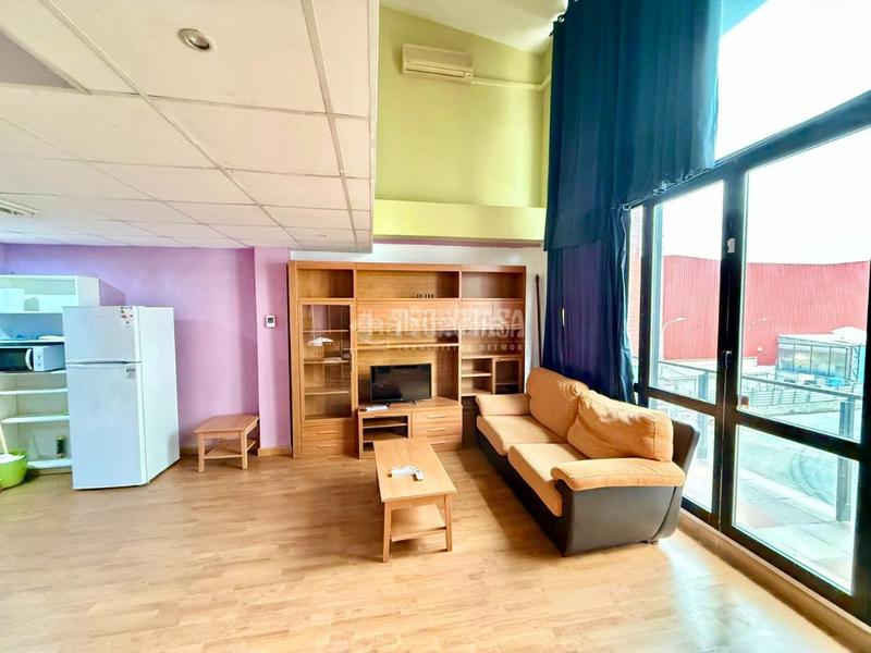 Foto 86d46157-3a2d-457b-9784-312b63ae1484. Loft con parcheggio piscina in Cabanillas del Campo