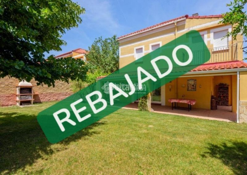 Foto 4443fd79-3ece-49c1-8686-5950f62679ac. Casa amb calefacció piscina a Cabanillas del Campo