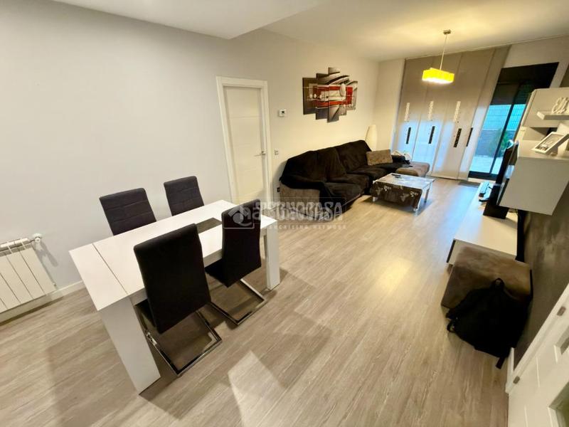 Foto 57527fed-c009-4a12-ad40-08cd1dd37593. Piso  en venta en Cabanillas del Campo