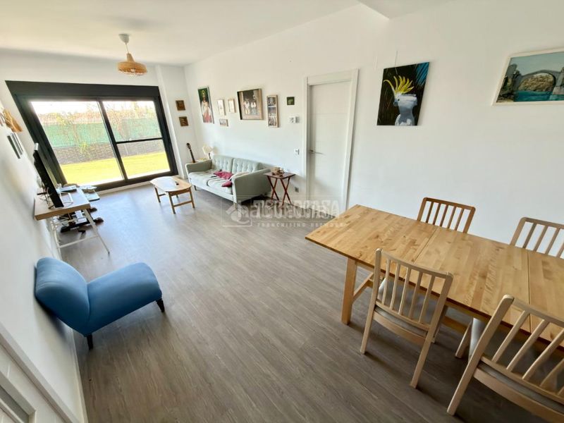 Foto f0c4556d-76b6-47d5-8547-d070c92889bb. Pis amb calefacció a Cabanillas del Campo