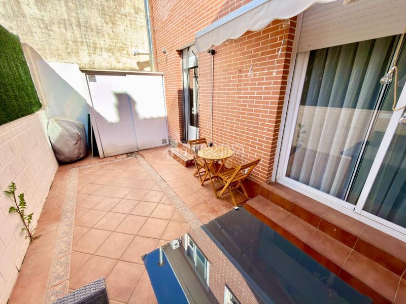 Foto 064eb980-0bbd-4e49-a146-b8e858306959. Casa aparellada amb calefacció aparcament a Valdeaveruelo