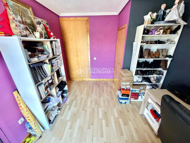 Foto 0b3fc041-bfff-4855-b875-b484212cd425. Casa aparellada amb calefacció aparcament a Valdeaveruelo