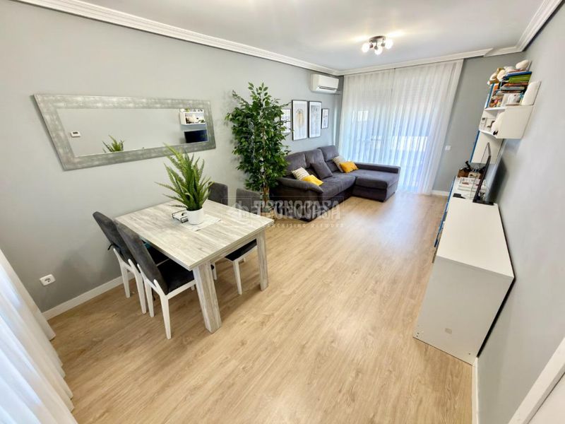 Foto 3a1416c7-de68-4d65-a15f-1cf1f8a03ff2. Casa aparellada amb calefacció aparcament a Valdeaveruelo