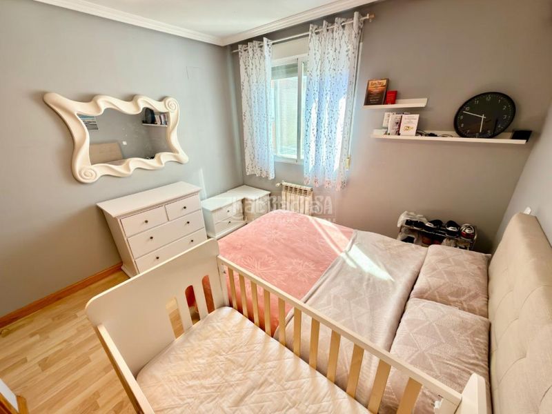 Foto 7d0a793d-4537-4079-8b45-240481d36b32. Casa aparellada amb calefacció aparcament a Valdeaveruelo