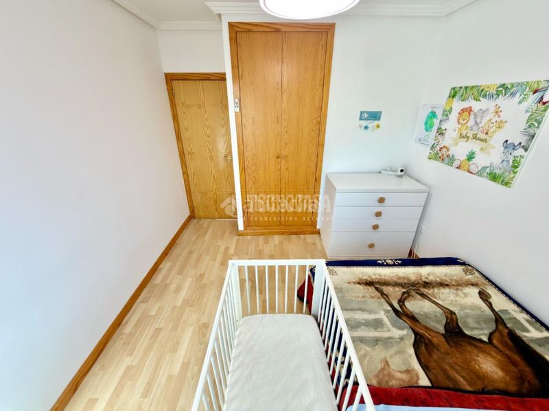 Foto ad70863f-630f-4a76-b197-6fa850b042ea. Casa aparellada amb calefacció aparcament a Valdeaveruelo