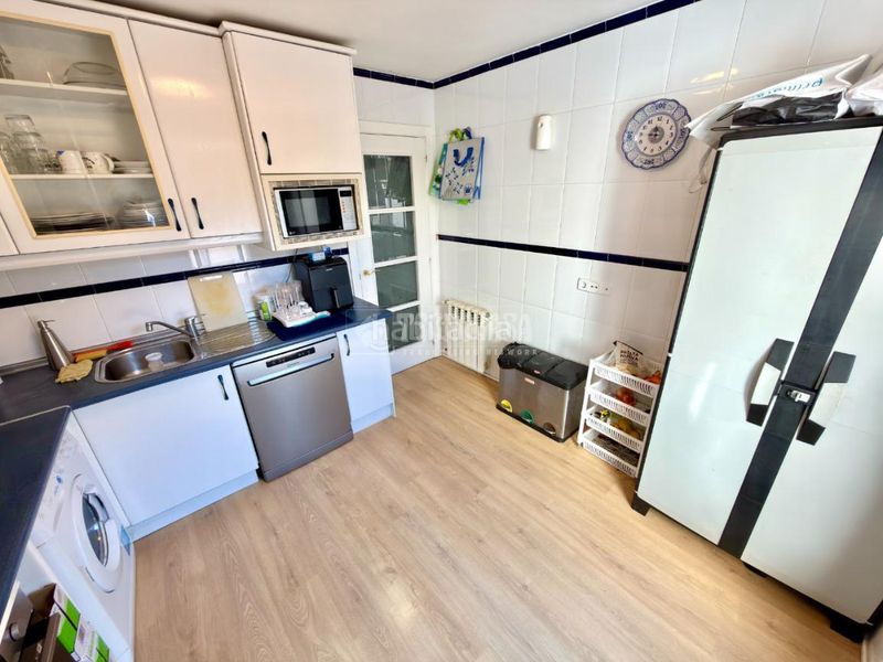 Foto e932dbb4-1365-4239-a3c0-ffdc72163fa1. Casa aparellada amb calefacció aparcament a Valdeaveruelo