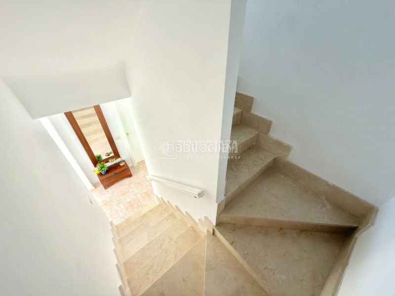 Foto c8efa544-66e4-4b2a-98c1-5e6c7f1ad16c. Casa aparellada amb calefacció a Cabanillas del Campo