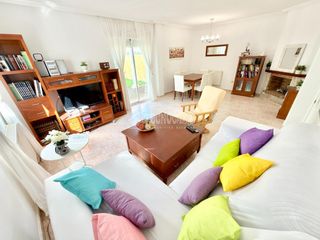 Maison jumelée à Cabanillas del Campo. Casa en venta en cabanillas del campo