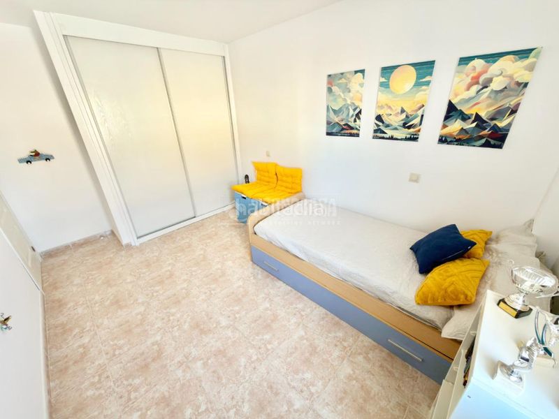 Foto ef9293e6-6135-4a94-b7d8-7d3b6e88849b. Casa aparellada amb calefacció a Cabanillas del Campo