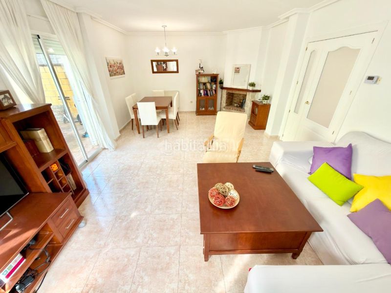 Foto fc0c5ee1-5783-4876-b1c6-27c7e546bd38. Casa aparellada amb calefacció a Cabanillas del Campo