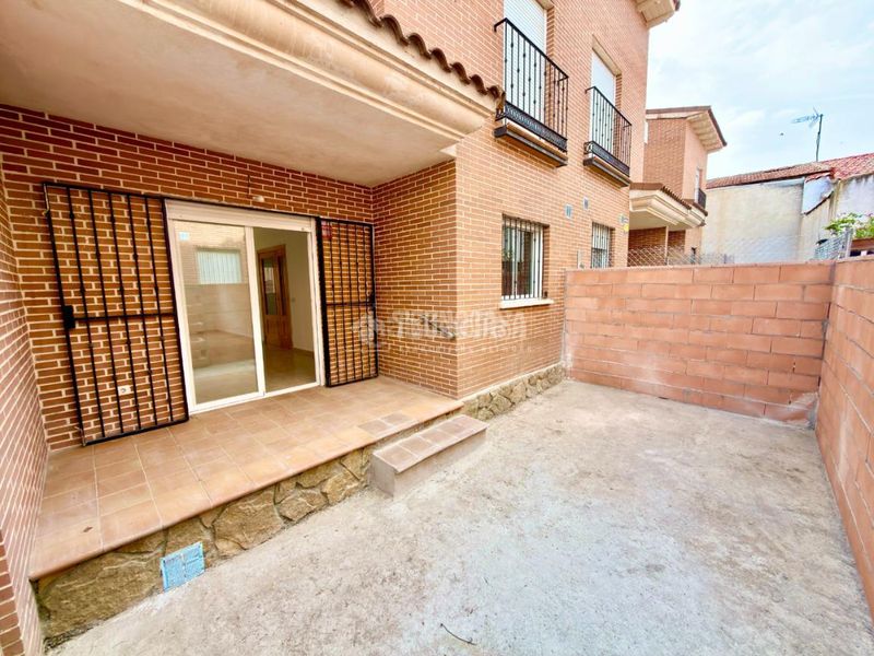 Foto 02e3dd9d-ca5f-4a81-9617-fc3af1bb86ec. Casa aparellada amb calefacció a Valdeaveruelo