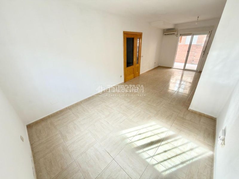 Foto 06a6c27b-66be-4a4e-93a7-ff68903b2884. Casa aparellada amb calefacció a Valdeaveruelo