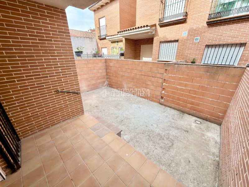 Foto fcc589ec-9009-4899-a491-d486a1a5f4c2. Casa aparellada amb calefacció a Valdeaveruelo