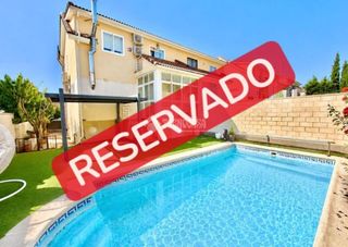 Towny house in Cabanillas del Campo. Casa en venta en cabanillas del campo