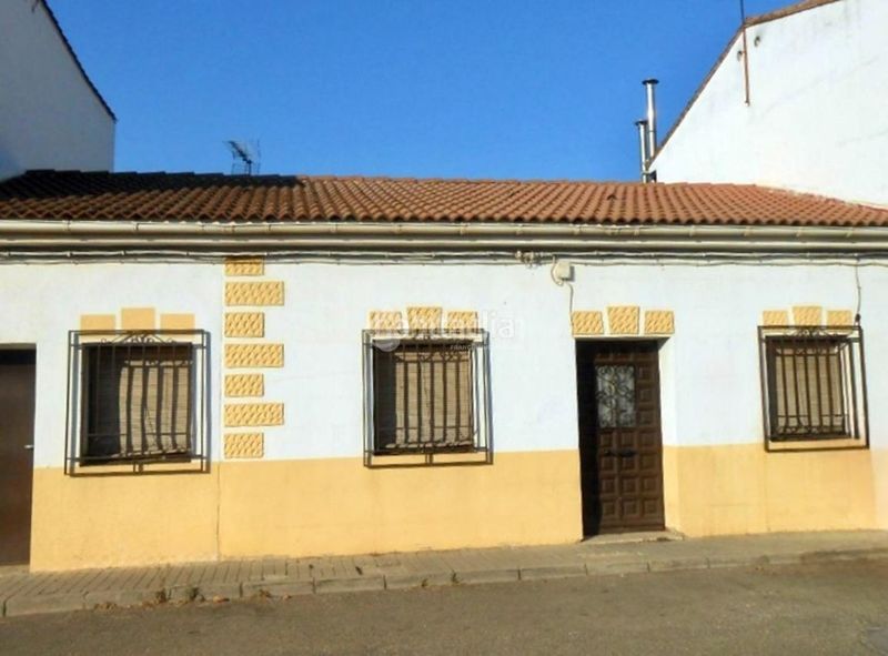 Foto 95ba77e3-fafa-4646-ab67-d4503685fee7. Casa amb calefacció a Cabanillas del Campo