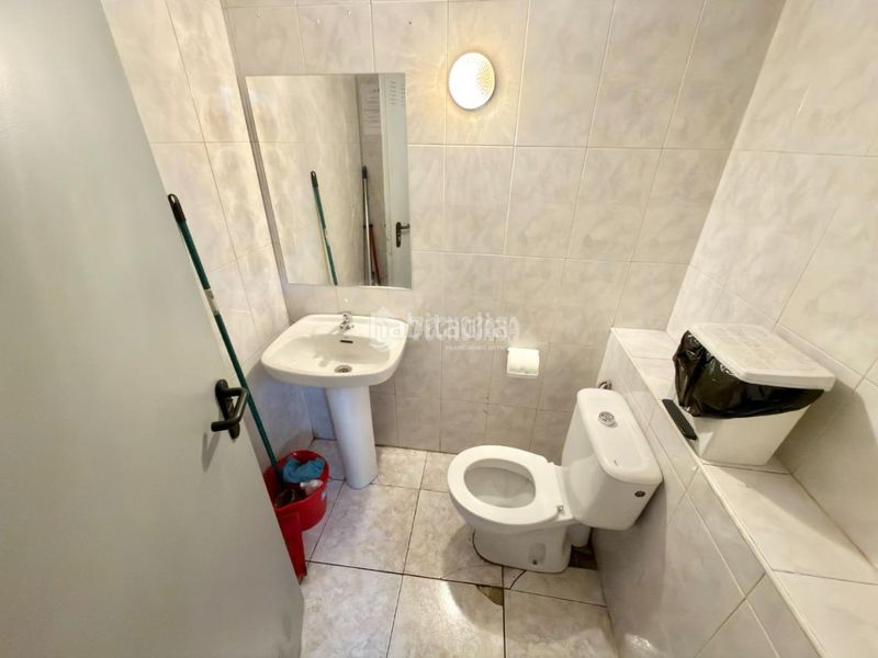 Foto a6518da9-8b19-4653-a70b-f4836bbe372e. Aparcament cotxe a Cabanillas del Campo