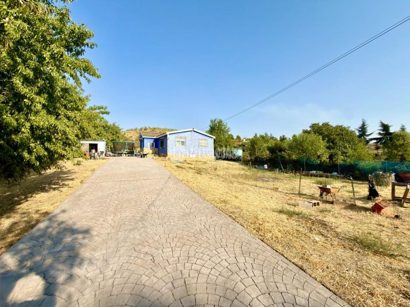 Foto 776decb4-4944-4166-8eb2-f9447b3063a2. Casa  en venta en Valdeavero