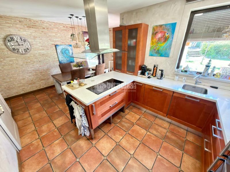 Foto 3486f261-419a-4955-aa65-e825822a1a36. Casa amb calefacció aparcament a Valdeaveruelo