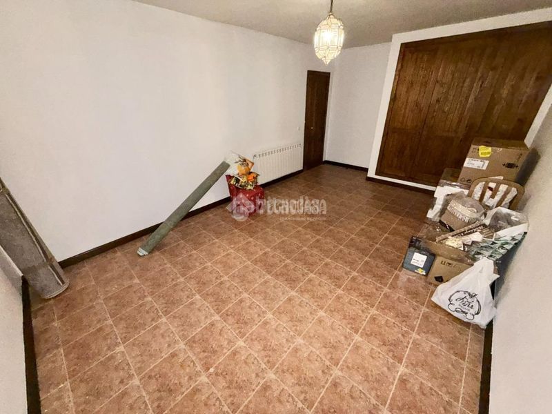 Foto 583ca27e-105a-4e4d-a2b5-bfc8ae0434ce. Casa amb calefacció aparcament a Valdeaveruelo