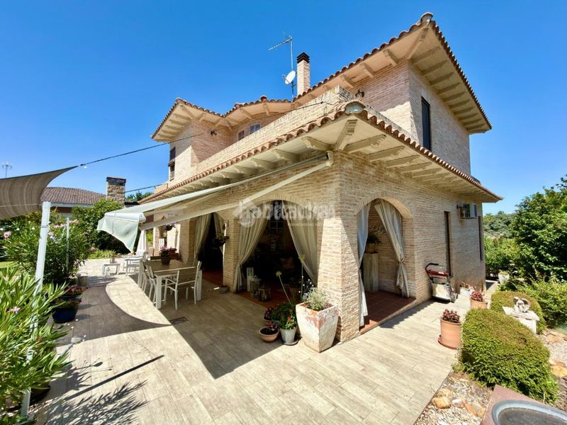 Foto d6106249-d3aa-460a-bb11-5d395d82beb9. Casa amb calefacció aparcament a Valdeaveruelo