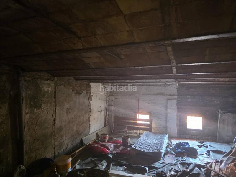 Foto a0a7488f-fedb-4af5-9407-fa0eece32279. Dúplex duplex per obrar en Barri Antic Manresa