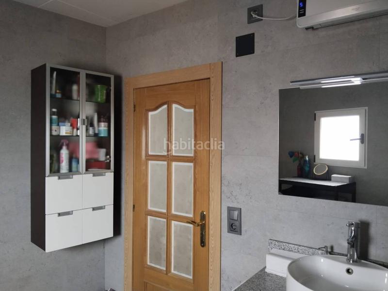 Foto 018ec1e4-feff-4ba8-9638-91598658d125. Reihenhaus mit heizung parking in Font dels Capellans - Sagrada Familia Manresa