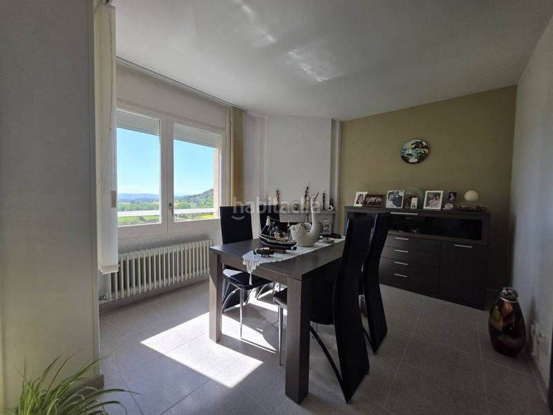 Foto dd1a3aa6-4efa-447e-9145-10f2b228a8df. Piso venda de pis de 4 habitacions a en Berga