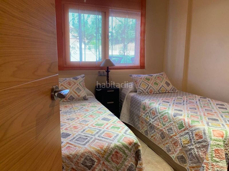 Foto b63bede4-7a99-4378-b936-f5d277f3e3c2. Apartament amb piscina a Covamar Salou