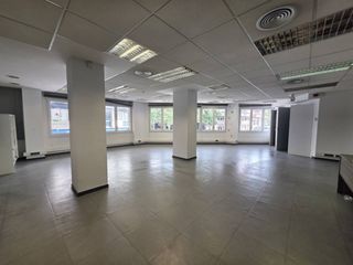 Local Comercial a Paseo Pere III