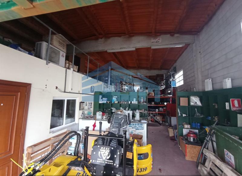 Foto 9cae16da-7683-40d6-ac58-45927ea59a99. Rent industrial building in Meaño