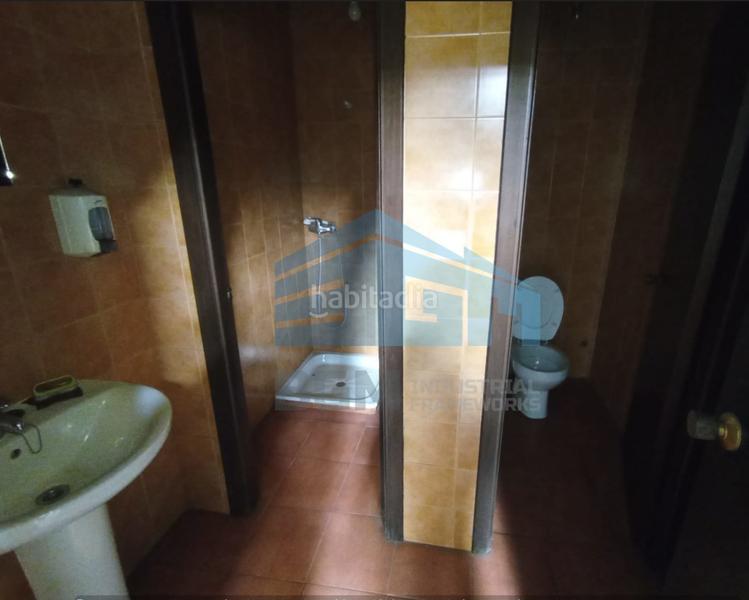 Foto 13f83eaa-5366-45f1-a82c-ad5861da2272. Alquiler nave industrial nave con parcela en meis en Cambados