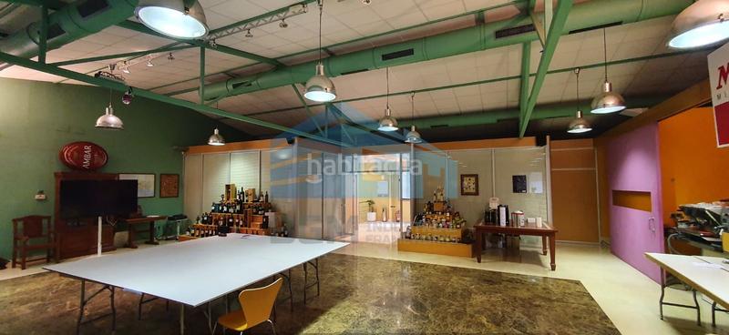 Foto 208d3c9a-8899-40cd-8b14-ba17d2505652. Alquiler nave industrial nave con cámaras en Lavadores Vigo